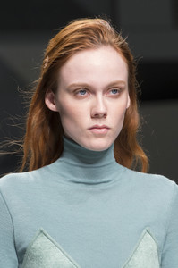 ferragamo-clp-rf17-5647.thumb.jpg.04205a7318cb290f673d714c007237d1.jpg