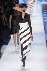 gaultier-hc-rs18-1040.thumb.jpg.d64d23b5facb523b5eb709f0e5cdc6d0.jpg