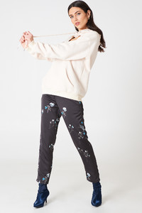 glamorous_cut_out_hoodie_1418-000219-0373_03c.jpg