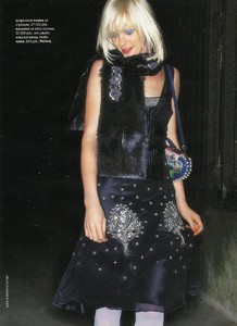 glamour_rus_nov_2005_06.jpg