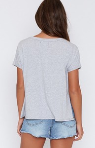 grey-tee-248_4000x4000_crop_bottom.jpg