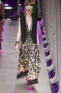 gucci-rf17-1953.thumb.jpg.51637251faaba544eac31a4f8b037799.jpg