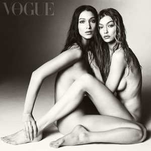 hadids-vogue-for-online.thumb.jpg.41cb7ac4ddd363c5d27403ddb375ab9d.jpg