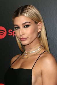 hailey-baldwin-2018-spotify-best-new-artists-party-in-nyc-5.jpg