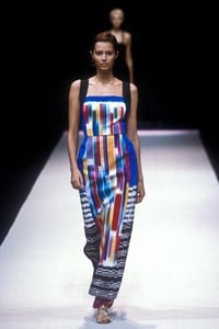 herve-leger-ss-1999-1.thumb.jpg.2203fa16e0a44f4c92ce44f09ecd98fb.jpg