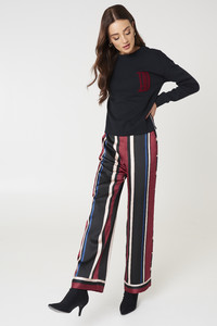 hunkydory_hd_zip_crew_sweat_1040-000192-1131_03c.jpg