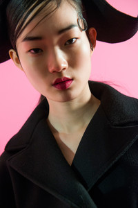 jacquemus-bks-v-rf17-0513.thumb.jpg.657222cf385c6501189ab289682dde32.jpg