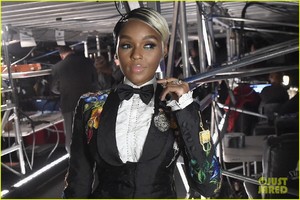 janelle-monae-delivers-powerful-grammys-2018-speech-for-times-up-19.jpg