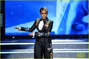 janelle-monae-delivers-powerful-grammys-2018-speech-for-times-up-22.jpg