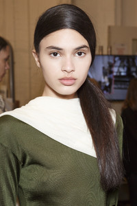 jw-anderson-bks-z-rf17-9221.thumb.jpg.3e3e593b2d54cdbc5a49e0e6a8cc904a.jpg