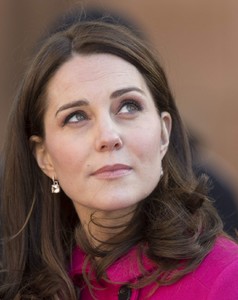 kate-middleton-coventry-cathedral-in-coventry-england-12.jpg