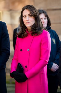 kate-middleton-coventry-cathedral-in-coventry-england-15.jpg
