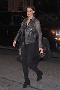 katie-holmes-night-out-bowery-hotel-in-new-york-01-25-2018-0.jpg