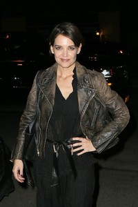 katie-holmes-night-out-bowery-hotel-in-new-york-01-25-2018-5.jpg