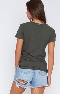 khaki-tee-296_4000x4000_crop_bottom.jpg