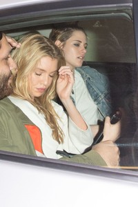 kristen-stewart-and-stella-maxwell-leaving-madeo-ristorante-in-west-hollywood-3.jpg