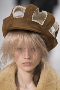 margiela-clpa-rf17-7152.thumb.jpg.e1cc418c8eaf54aa8f8c8ab3d087a6c3.jpg