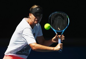 maria-sharapova-practice-at-the-2018-australian-open-in-melbourne-6.jpg