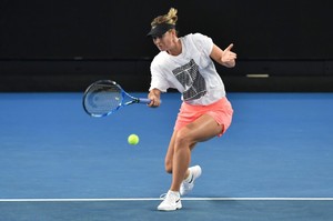maria-sharapova-practice-at-the-2018-australian-open-in-melbourne-7.jpg