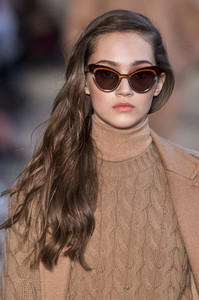 max-mara-clpa-rf17-5473.thumb.jpg.e00890c311cccb030e52da85fb27c7d6.jpg