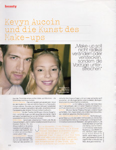 mcDe1095Make-up03.thumb.jpg.85fb7e79b2796322bd7113206bc8f4ab.jpg