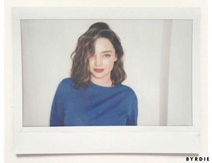 miranda-kerr-beauty-interview-246189-1515469021162-main.thumb.jpg.a0c7acf14e498531ff719403f53e0edd.jpg