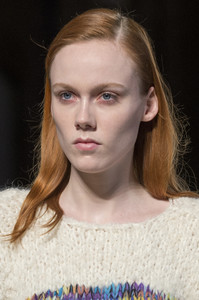 missoni-clp-rf17-8139.thumb.jpg.0d98b9f4a2f842504a7638675ef3db0e.jpg