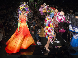 moschino-atm-rs18-1585.thumb.jpg.0a2260f3a76f5c0b1c51acec48e1f226.jpg