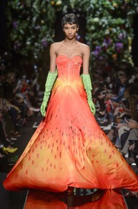 moschino-rs18-3078.thumb.jpg.332109455aa795ca62aa1c0e9595e17e.jpg