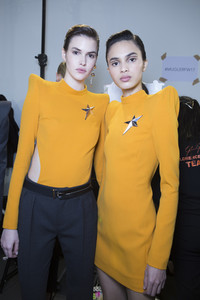 mugler-bks-m-rf17-8311.thumb.jpg.48ff1ea920336eaaf53be16c304ce385.jpg
