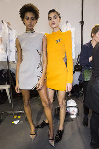 mugler-bks-z-rf17-7809.thumb.jpg.67842fa0696a22a2d208e2e08cd19657.jpg