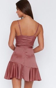 musk-frill-dress-12_4000x4000_crop_bottom.jpg