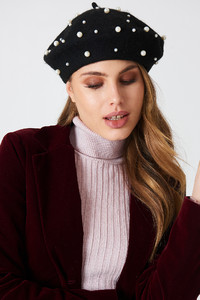 nakd_faux_pearl_beret_hat_1015-000772-0002_02l.jpg