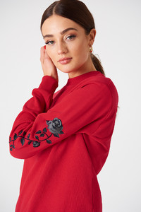 nakd_rose_embroidery_sleeve_sweater_1018-000470-0004_01b.jpg