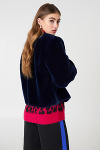 nakd_wide_cuff_faux_fur_jacket_1100-000442-0545_02b.jpg