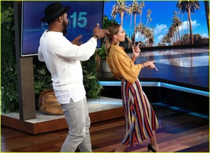 nicole-richie-dance-ellen-degeneres-03.JPG