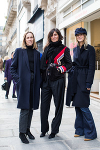 parishautecouture_day3__20180124_6372_jpg_569_north_660x_white.jpg