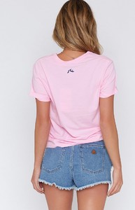 pink-tee-110_4000x4000_crop_bottom.jpg