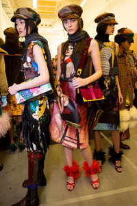prada-bks-z-rf17-7357.thumb.jpg.7387280c447cd03393329a34530b9dd0.jpg