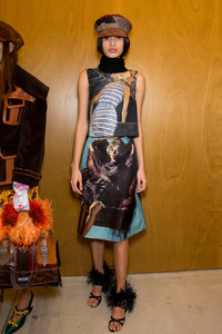 prada-bks-z-rf17-7591.thumb.jpg.a5b3decf09fc5cb20acc0a930f3863d7.jpg