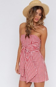 red-gingham-dress-65_4000x4000_crop_bottom.jpg