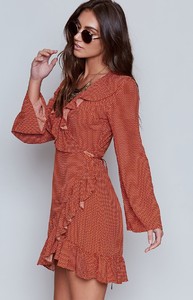 red-pattern-dress-156_4000x4000_crop_bottom.jpg