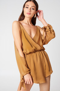 reverse_walking_in_the_wind_romper_1501-000039-1359_01j.jpg