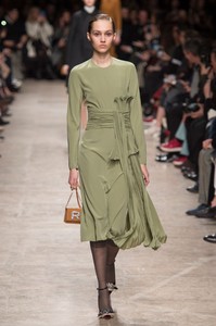 rochas-rf17-1352.thumb.jpg.fbea1f9300b4fac5ed8631466aa4313b.jpg