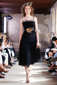 rodarte-rs18-7124.thumb.jpg.9f3e54049553cb2edad922cfed4b9ac9.jpg