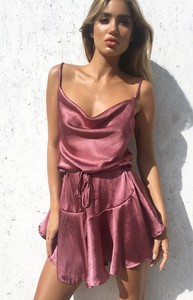 rose-dress_4000x4000_crop_bottom.jpg