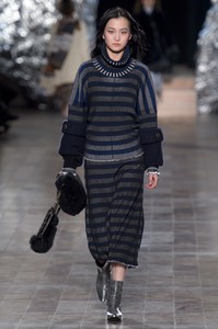 rykiel-rf17-2678.thumb.jpg.4d412ade41aad745b4a88359810289be.jpg