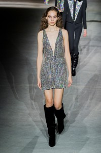 saint-laurent-rf17-1278.thumb.jpg.3b9012825746b42822c450997e697c1b.jpg