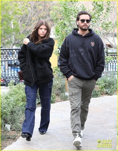 scott-disick-sofia-richie-lunch-january-2018-04.jpg