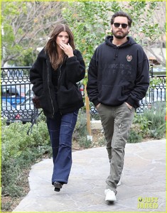 scott-disick-sofia-richie-lunch-january-2018-05.jpg